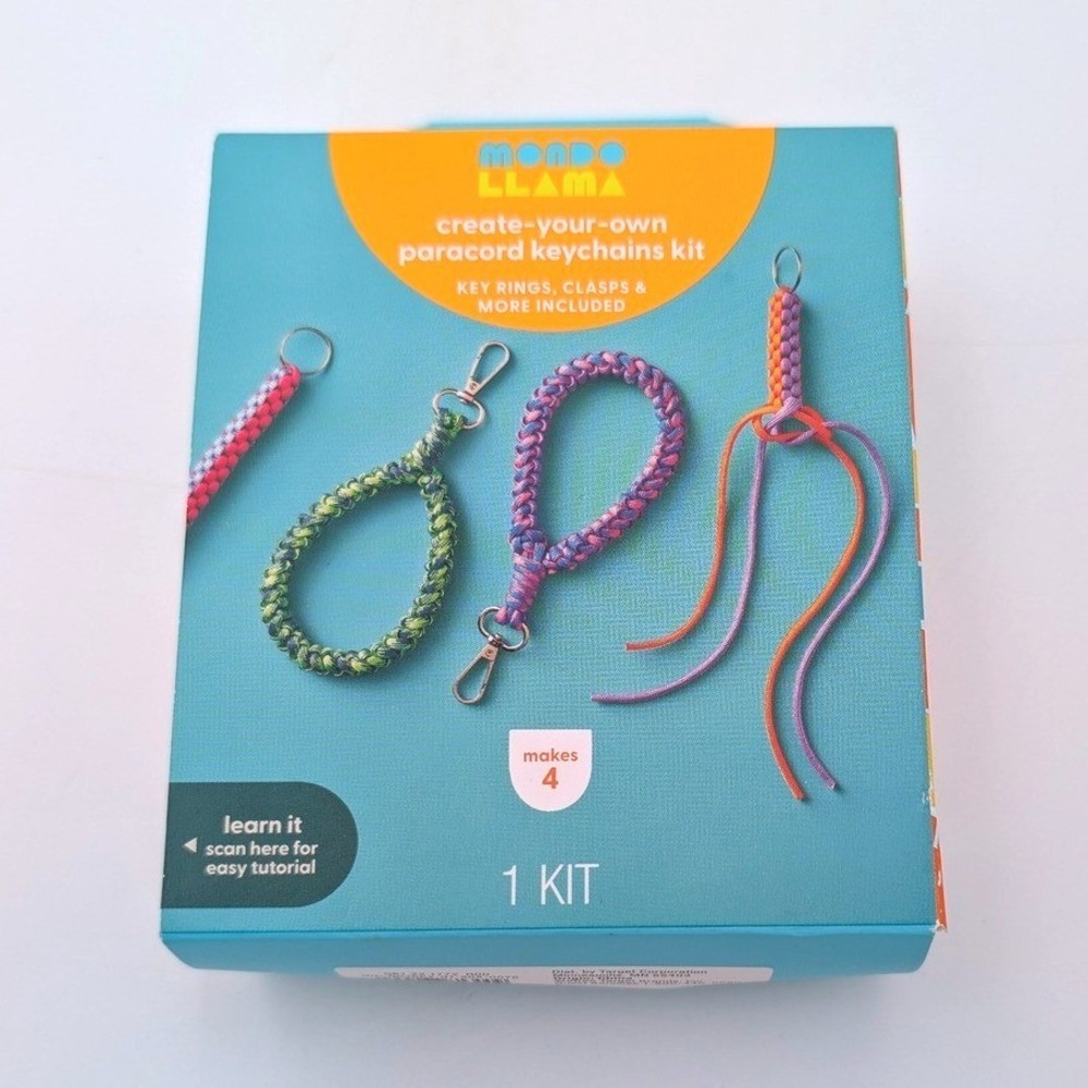 Mondo Llama create your own paracord keychains kit